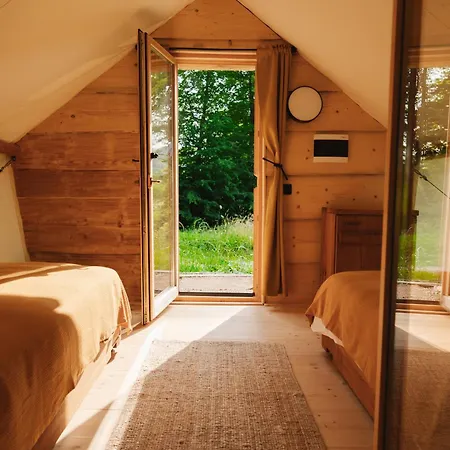 Lakeside Glamping Tents Mazijev Gric Gradisce pri Lukovici