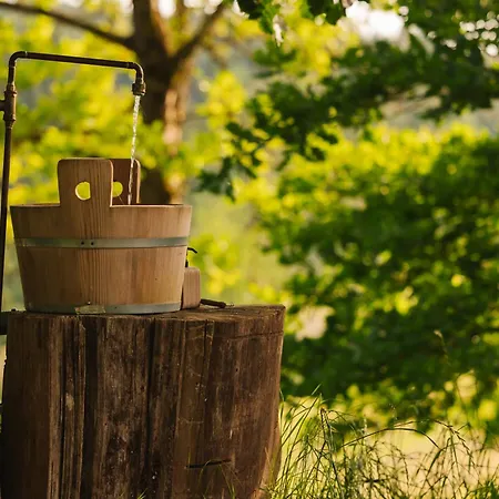 Lakeside Glamping Tents Mazijev Gric Gradisce pri Lukovici