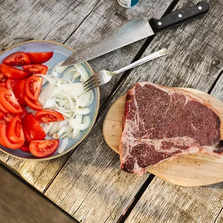 Luksuzni šator Lakeside Glamping Tents Mazijev Gric Gradisce pri Lukovici