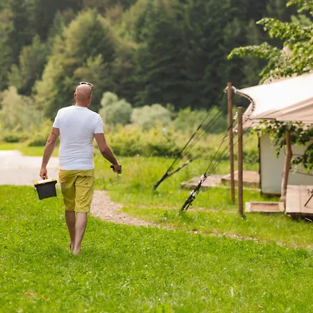Lakeside Glamping Tents Mazijev Gric Gradisce pri Lukovici